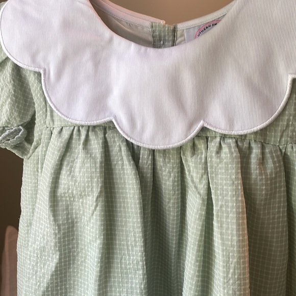Adorable Southern Smocked 4T Dress - White and green gingham (NWT) - Picture 2 of 3